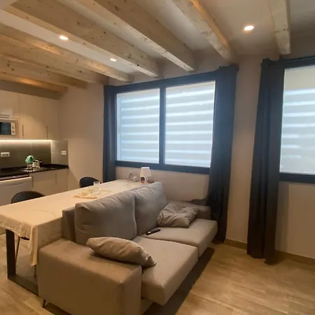Candi House Apartment